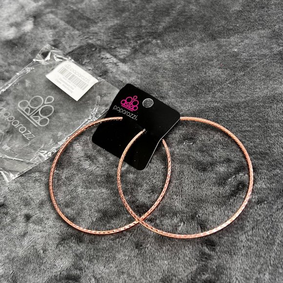 Paparazzi Large Hoop Earrings Diamondback Diva Copper Tone NIP - Picture 3 of 4